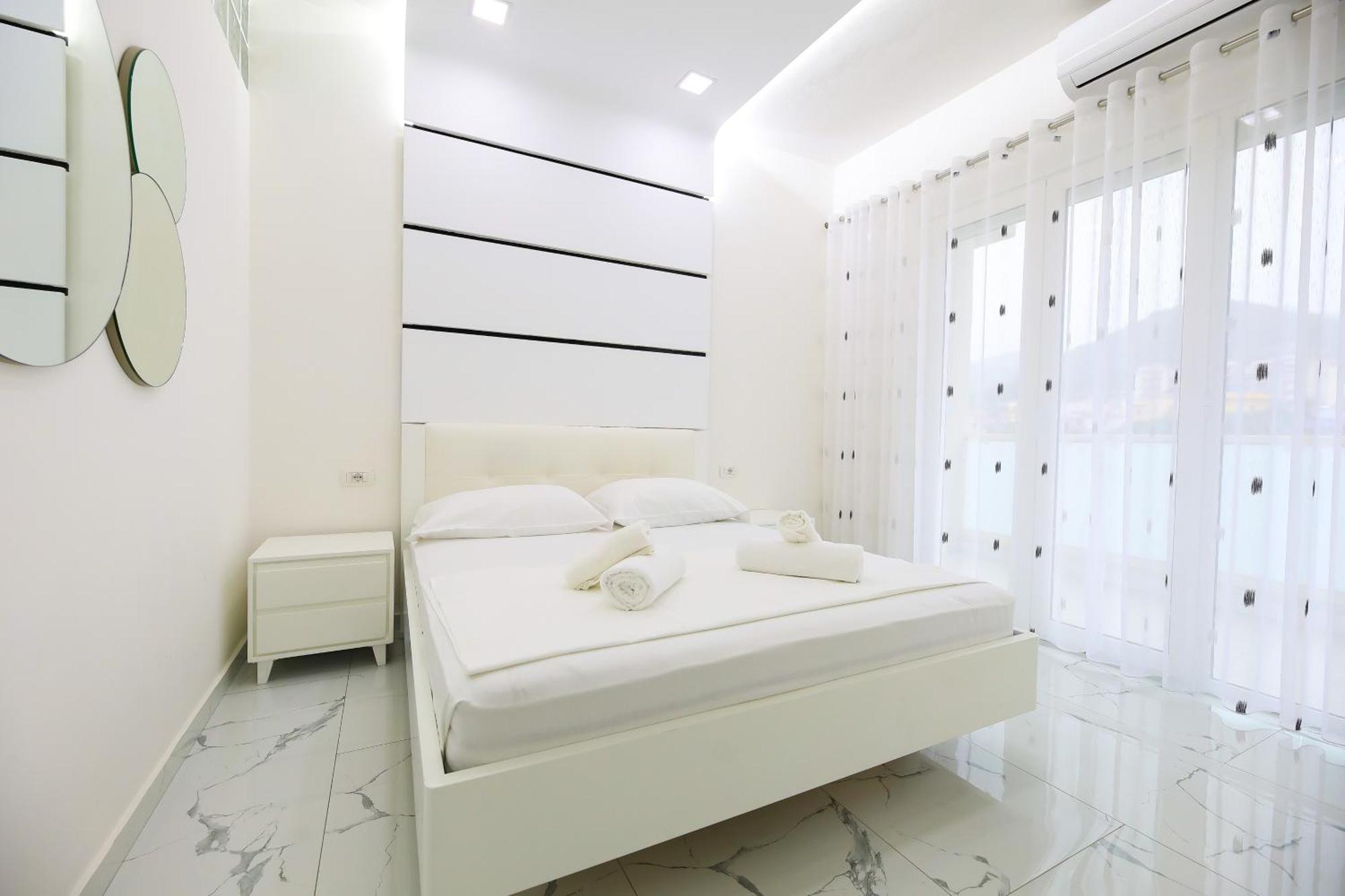 Jimi Apartments Vlorë Buitenkant foto